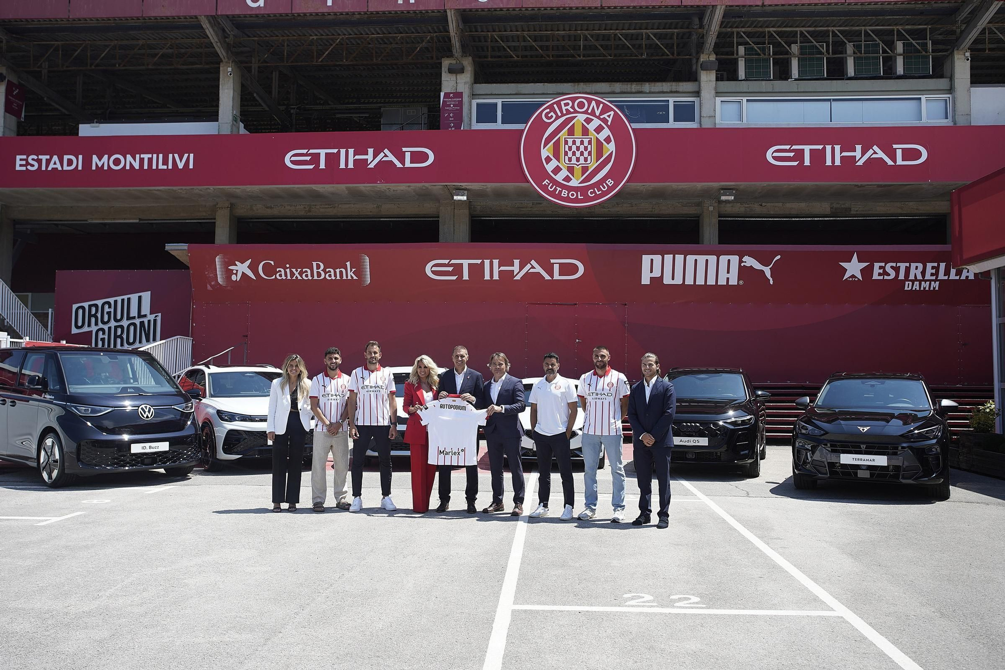 Les imatges de l’acord de patrocini entre el Girona FC i el Grup Autopodium