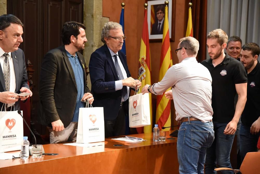 Celebració de l'ICL Manresa a la plaça Major