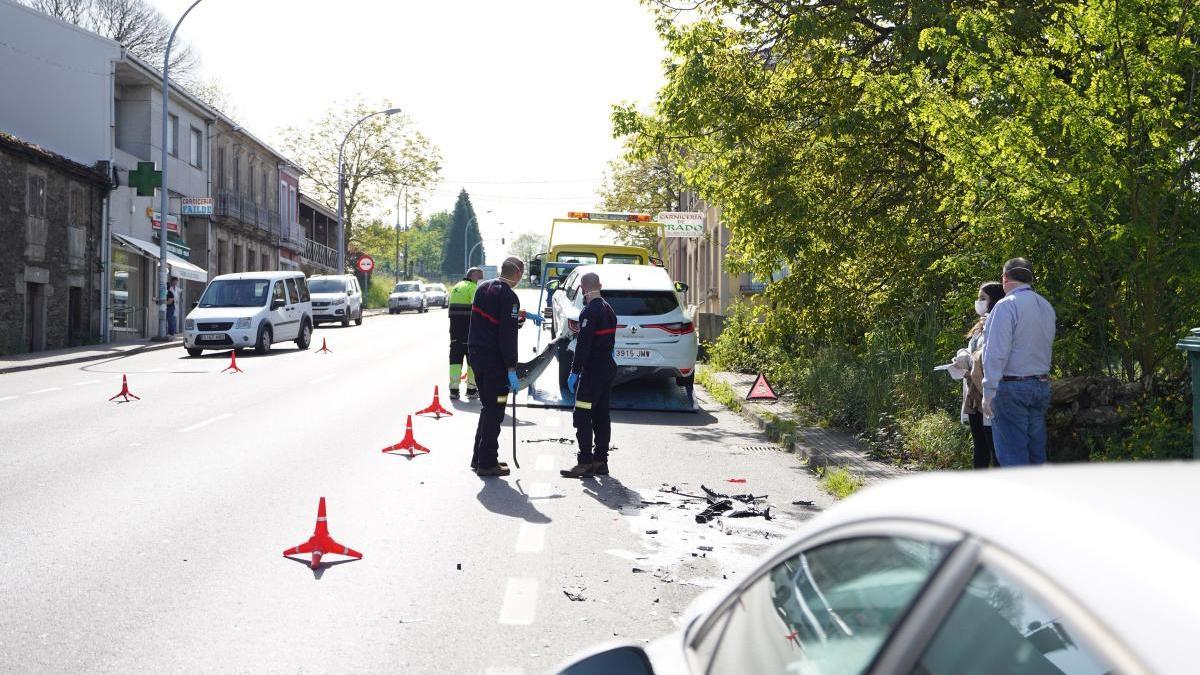 Accidente de esta mañana en la parroquia lalinense de Prado