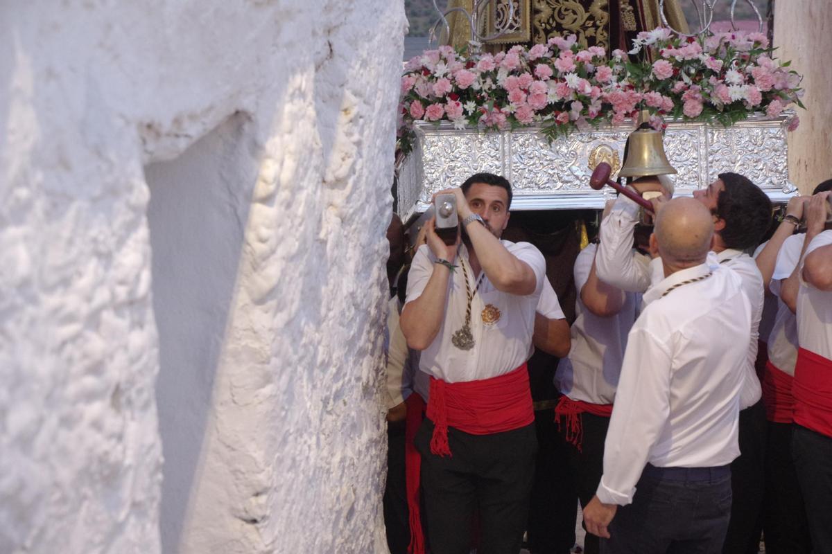 Traslado de la Virgen del Carmen de Olías a la Iglesia de San Vicente Ferrer