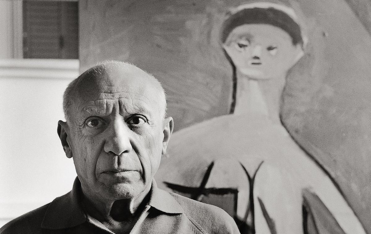 Picasso, en 1957 en su mansión en Cannes.