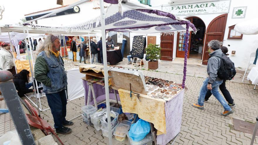 Polémica por el mercadillo de Sant Joan tras quedar fuera 30 comerciantes antiguos