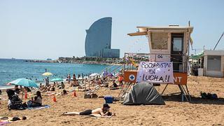 Comienza hoy la huelga de socorristas en Barcelona: estos son los servicios mínimos
