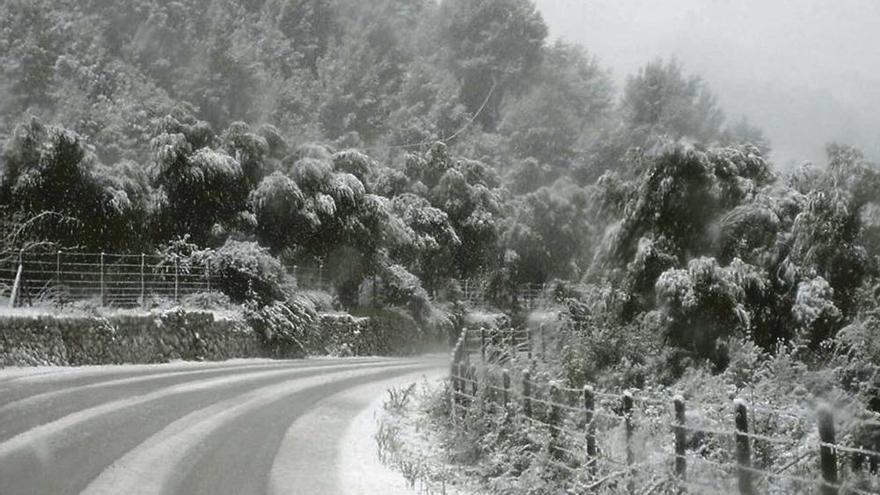 La nieve se extiende por toda la Serra
