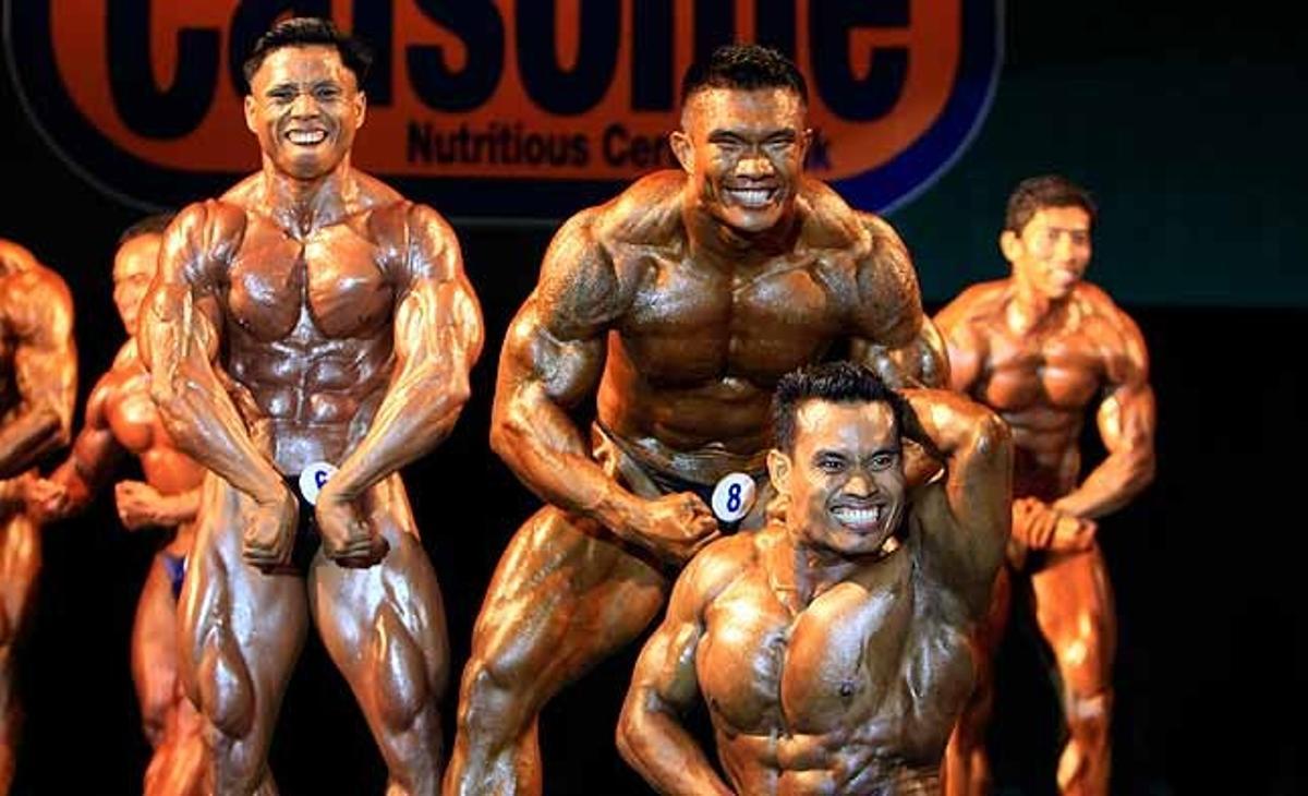 Culturistes birmans competeixen pel títol de Mr. Birmània, a Yangon.