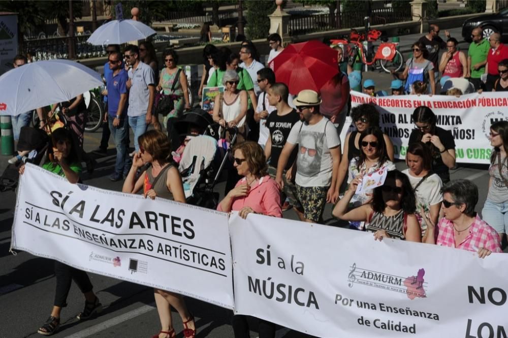 La protesta de educación en Murcia, en imágenes