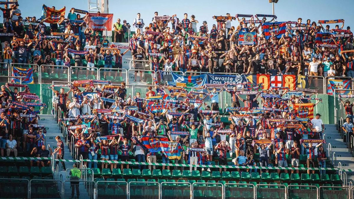 El Levante devuelve 30 euros a los granotas que compren entradas para Elche