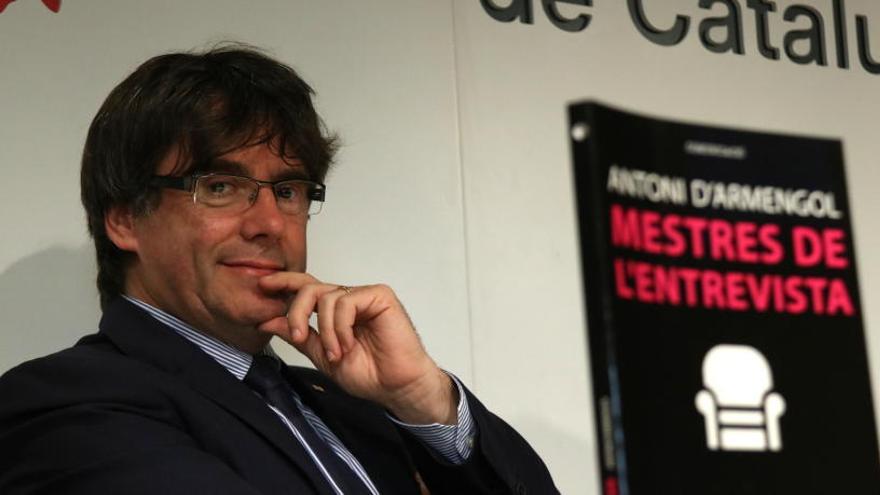 Puigdemont a la presentació del llibre &#039;Mestres de l&#039;entrevista&#039; al Col·legi de Periodistes