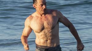 Hugh Jackman, de vacaciones en la playa de Bondi (Sídney).