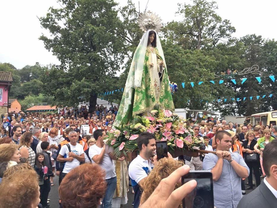 Día grande de las fiestas de El Carbayu en Langreo