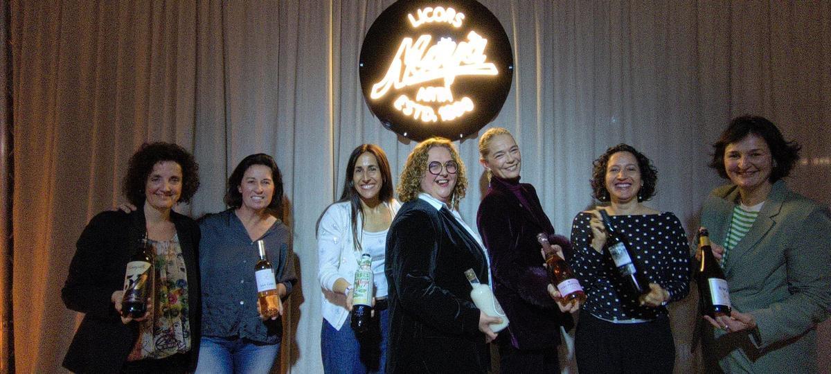 Las bodegueras Ruth Rodríguez, Pilar Oliver, Bel Moyà, Xesca Ramon, Mireia Juve e Isabel Alabern