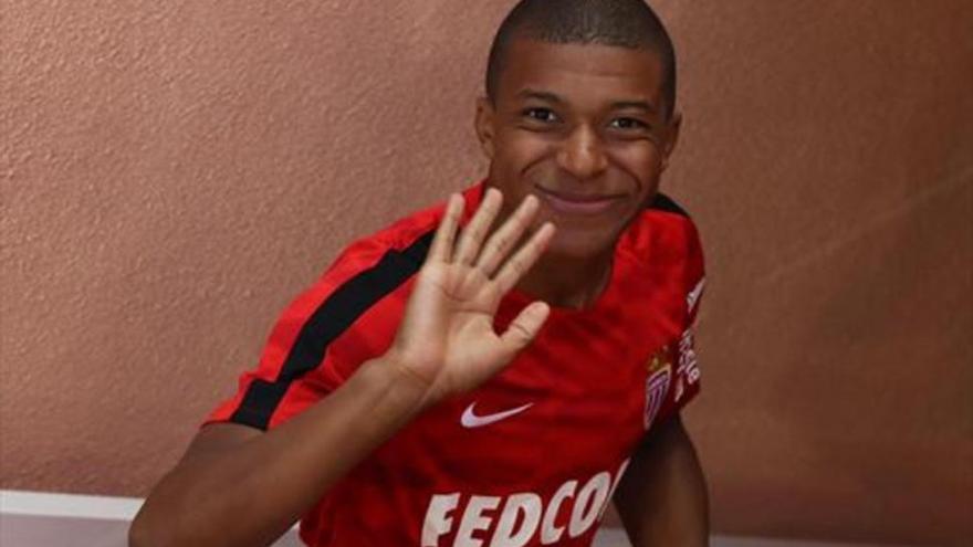 Mbappé al París SG por 180 millones de euros