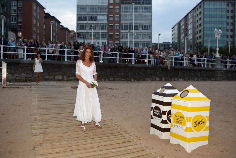 Boda ibicenca en la playa de Gijón