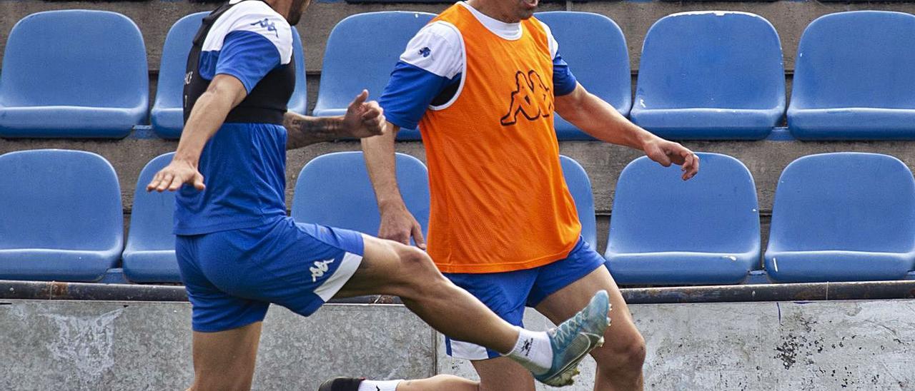 Pedro Sánchez, durante el entrenamiento, en el estadio Rico Pérez. | H.C.F.