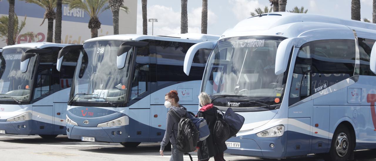 Los autocares turísticos llevan tiempo reclamando la venta por plazas