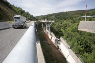 Se derrumba un viaducto en obras de la autovía A-6 entre León y Lugo