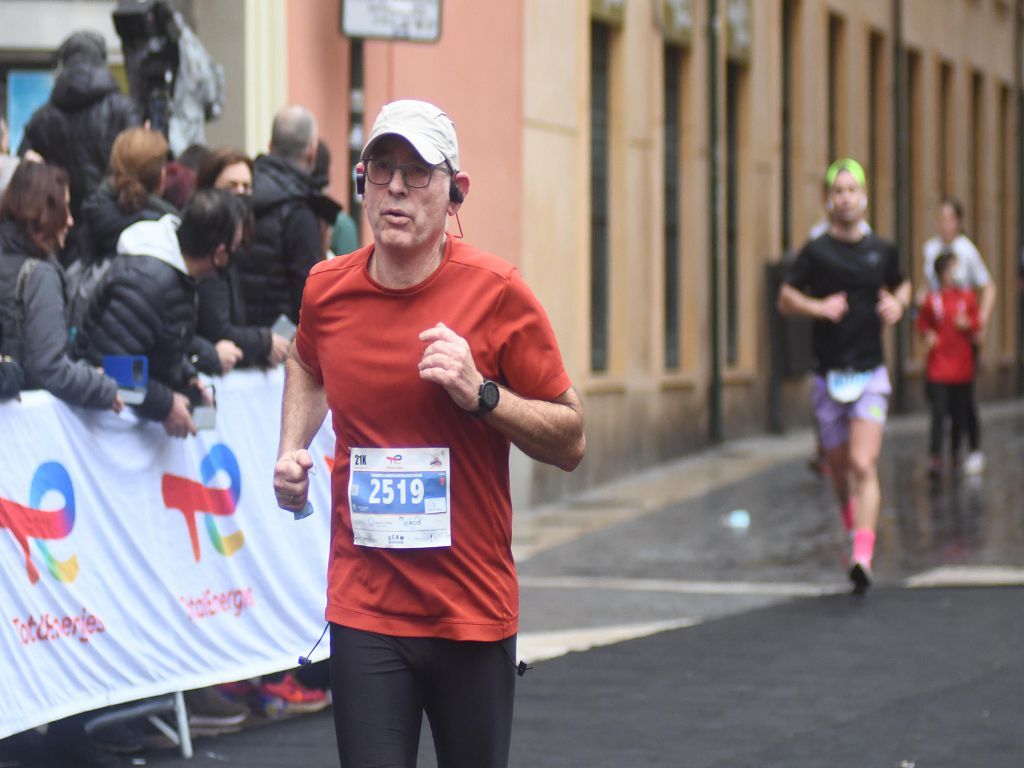 Llegada y podios de la 10k, la media maratón y la maratón de Murcia (I)