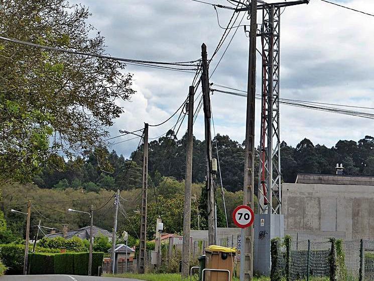 Tramo de concentración de postes. |  //M.V.