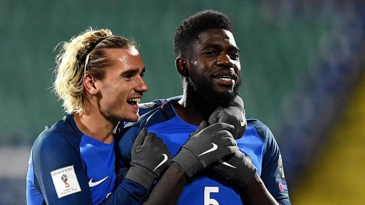 Griezmann y Umtiti son compañeros en la selección de Francia