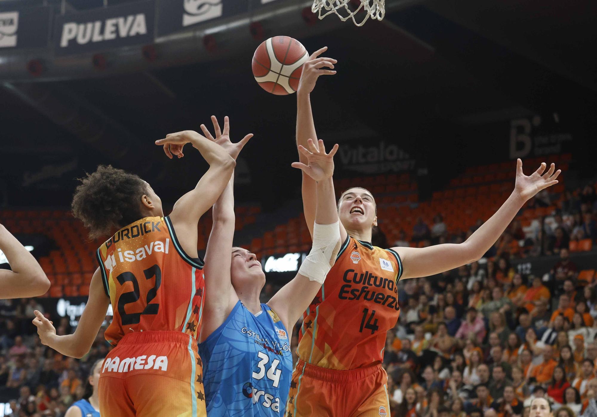 Valencia Basket - Perfumerías Avenida