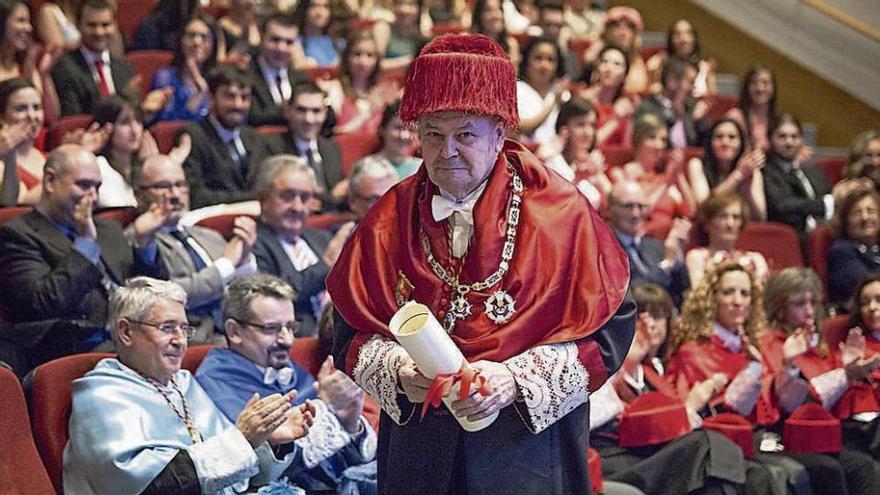 La Facultad de Derecho le nombró la pasada semana decano honorífico. // Brais Lorenzo