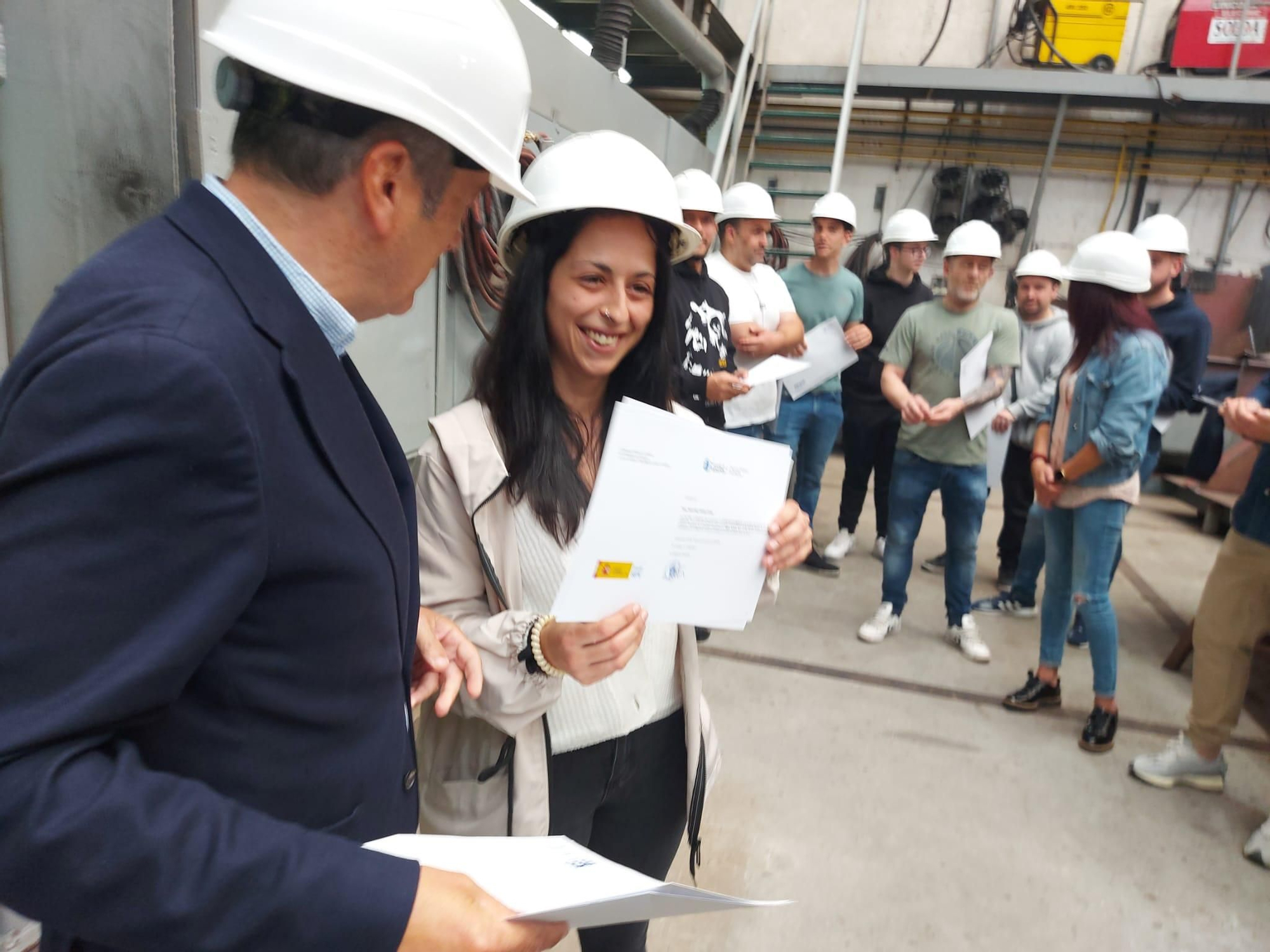 En imágenes: Así fue la entrega de títulos del curso de formación a la carta del Sepepa para Gondán