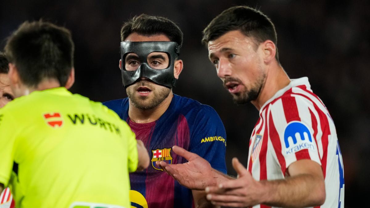 Clément Lenglet, con la camiseta rojiblanca, en el duelo contra el Barça