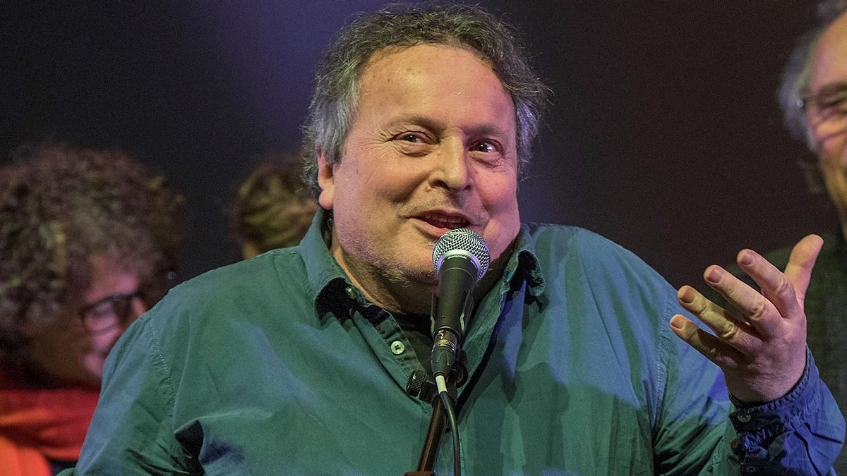 Mor Ramon Muntaner, el trobador poètic de la Nova Cançó Mor Ramon Muntaner, el trobador poètic de la Nova Cançó