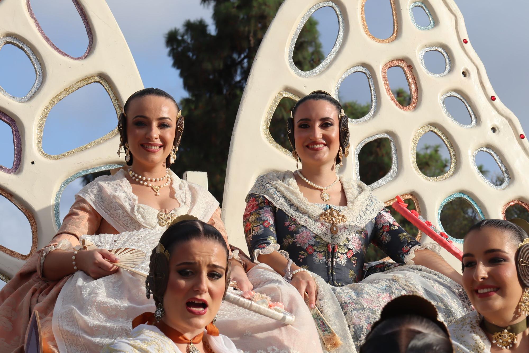 La Batalla de Flores de las candidatas a Falleras Mayores de València