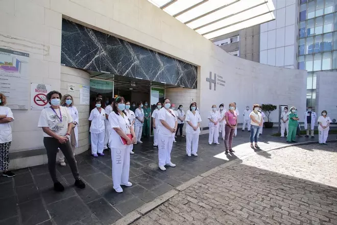 Coronavirus | Fase 2 | Minuto de silencio en el HUC