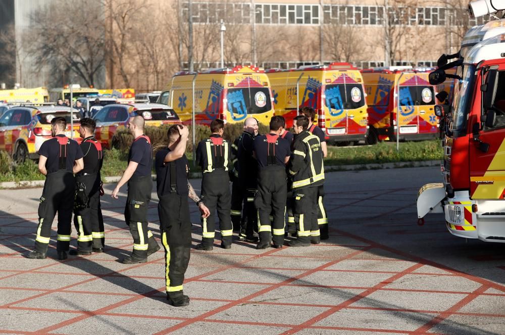 BOMBEROS EN AEROPUERTO DE MADRID BARAJAS