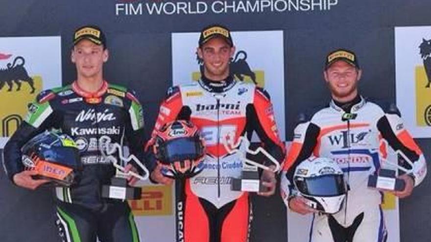 Kyle Smith acaba tercero en la primera carrera del año