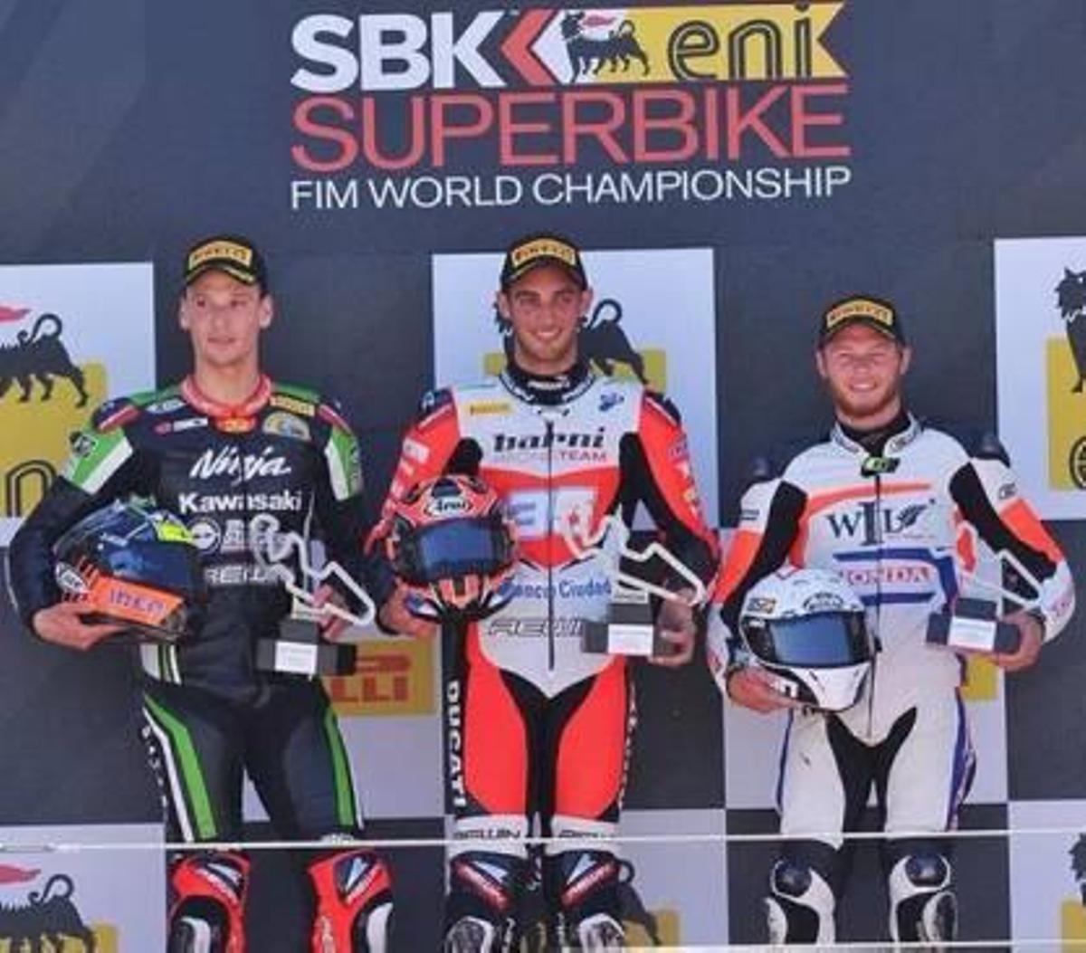 Kyle Smith acaba tercero en la primera carrera del año