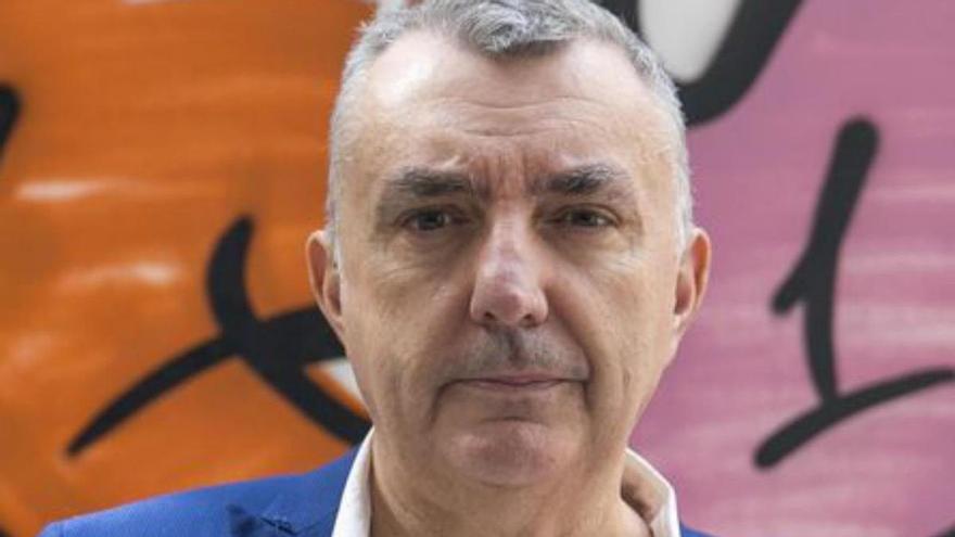 Manuel Vilas habla sobre vida y literatura en la Cátedra Alarcos