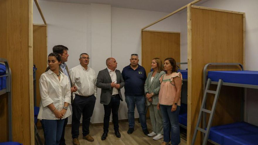 Inauguración del albergue en el día de ayer.