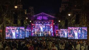Josep Carreras y Sara Baras en concierto en Paseo de Gracia para cerrar la Copa América de Vela 2024