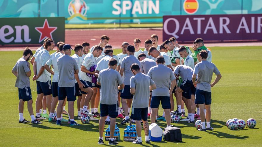 La selección española de fútbol, un entrenamiento.