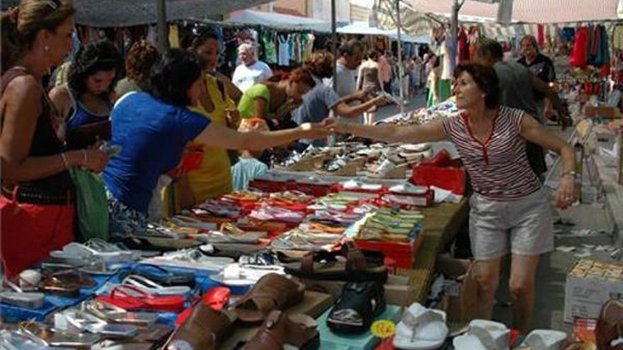 El mercado de verano tendrá 230 puestos