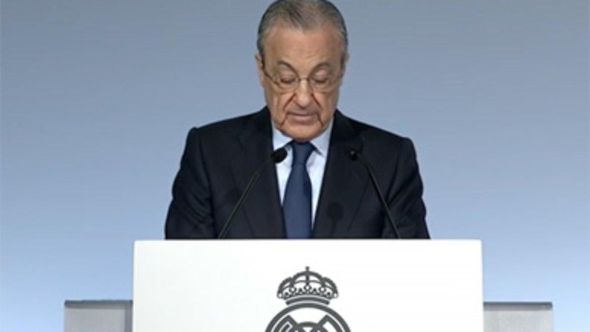 Florentino, durante su discurso en la Asamblea de socios compromisarios del Madrid