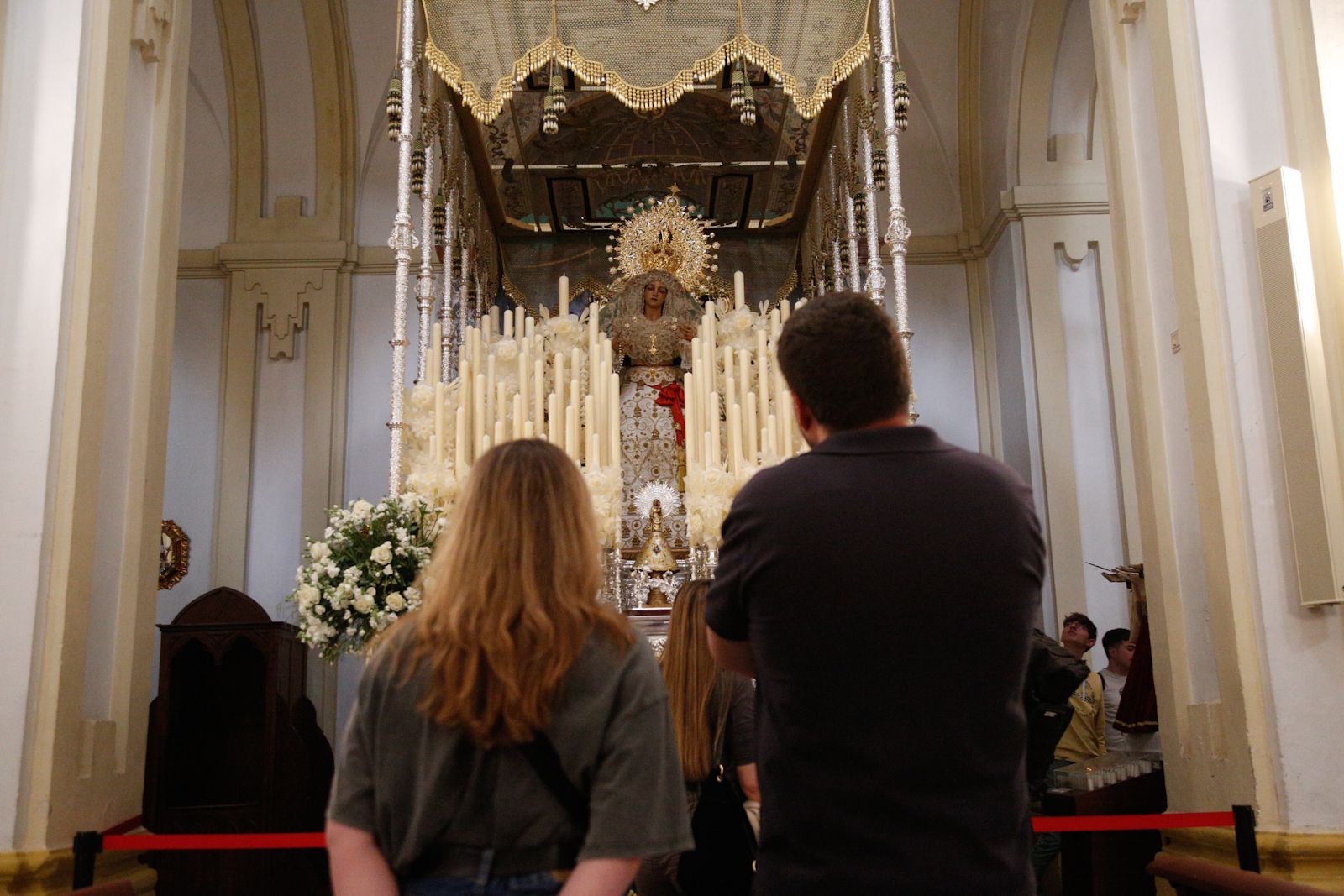 Los templos cordobeses, en la quietud de la espera por la Semana Santa