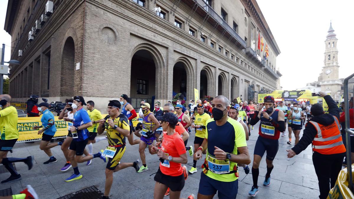 FOTOGALERÍA | Éxito rotundo en el regreso del Maratón de Zaragoza