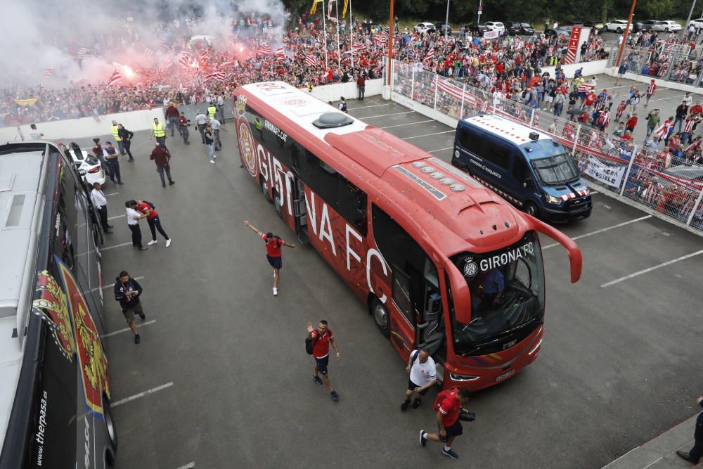 Rebuda històrica de l'afició del Girona FC a Montilivi