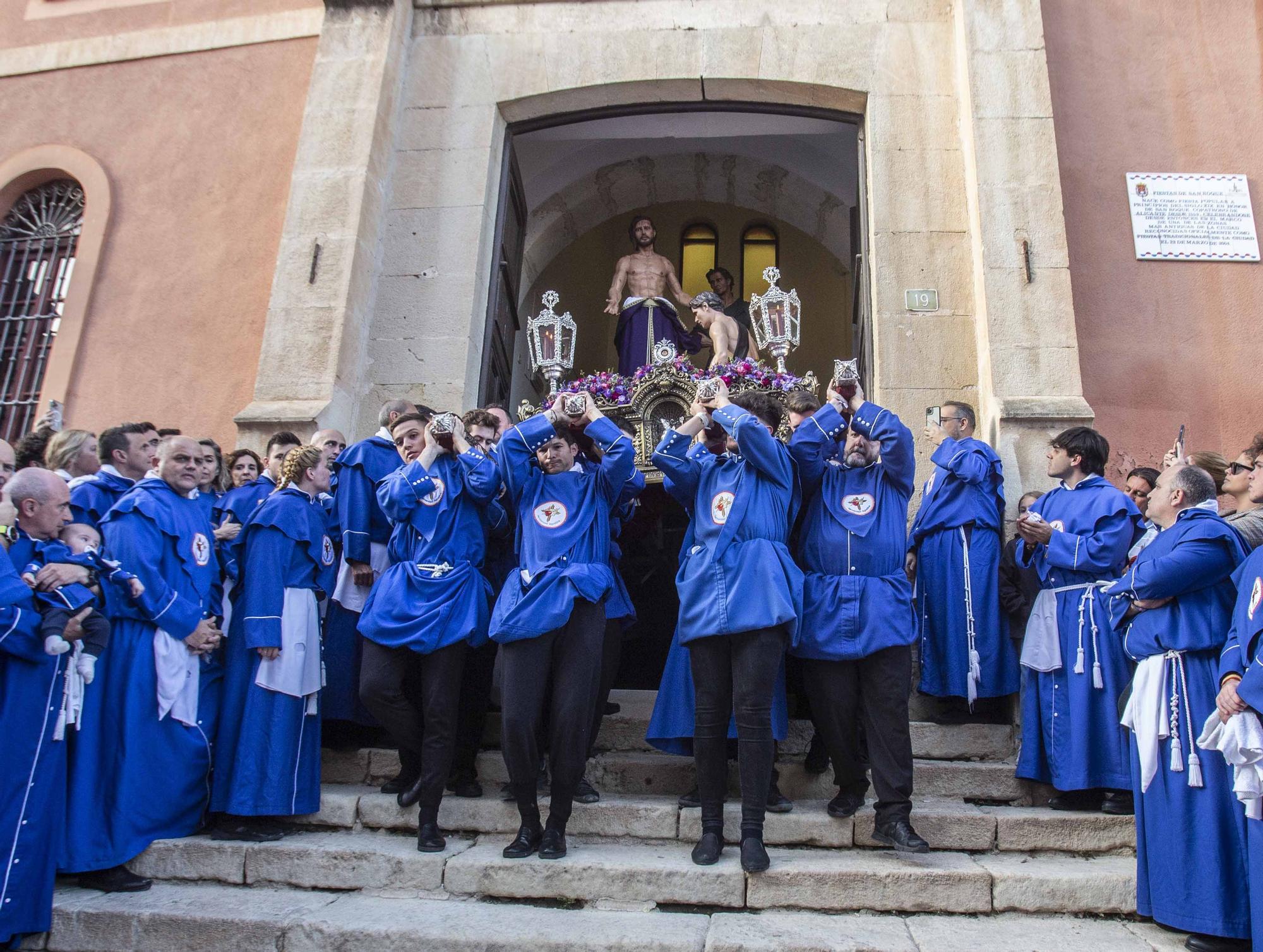 Hermandad Agustina procesiona el Lunes Santo por las calles del casco antiguo