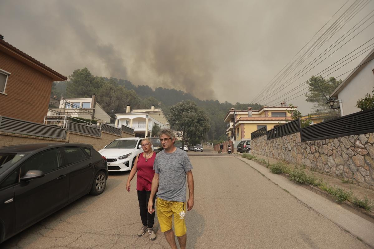 El incendio en El Pont de Vilomara, en imágenes