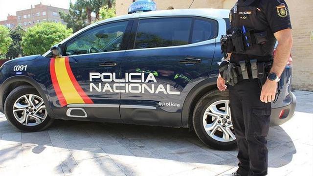 La Policía Nacional investigan los cuatro incendios de este jueves y viernes en Vélez-Málaga.