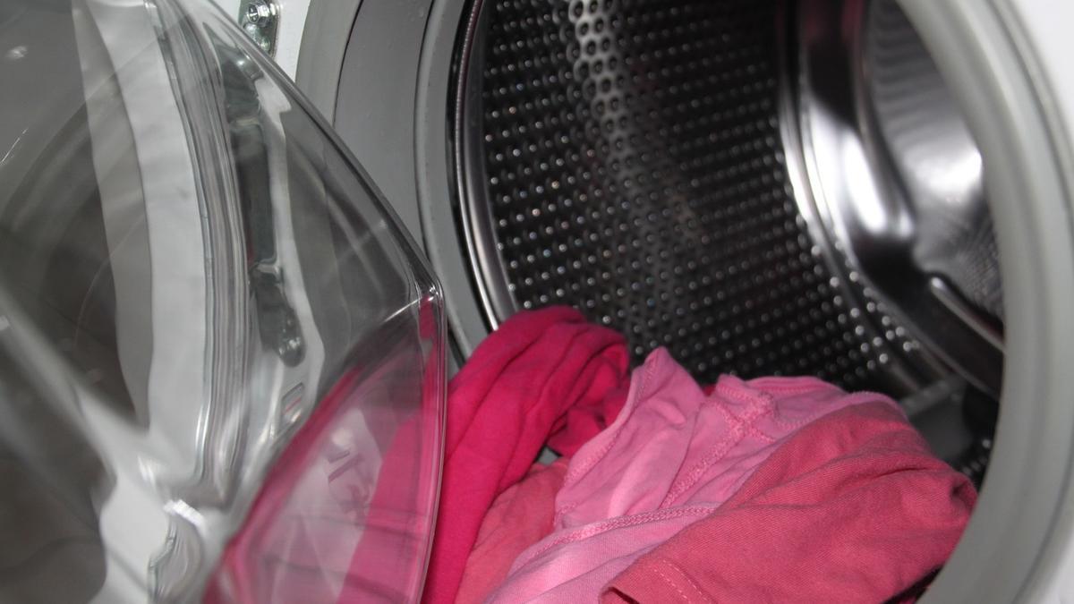 Cómo limpiar el tambor de la lavadora.