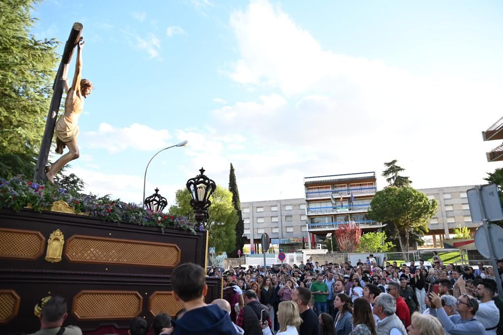 La salida del Cristo de las Lágrimas en el Parque Figueroa, en imágenes