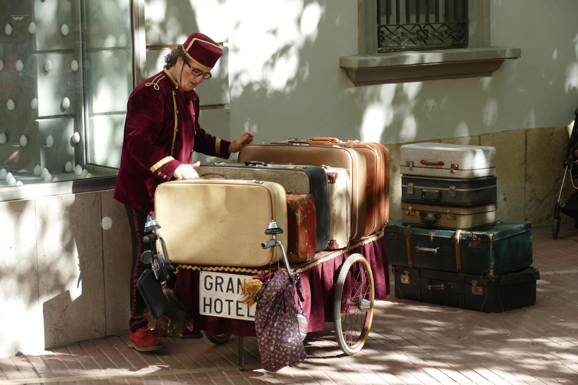 La màgia s'escampa pels carrers i les places de Figueres