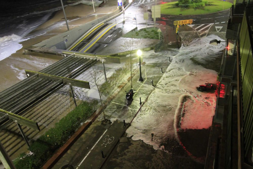 Efectes del temporal al passeig de Blanes