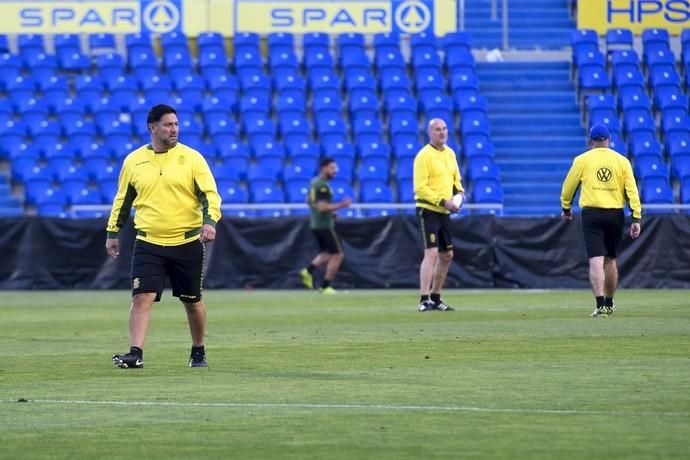 DEPORTES 05-03-19  LAS PALMAS DE GRAN CANARIA.  Primer entrenamiento de Pepe Mel. FOTOS: JUAN CASTRO